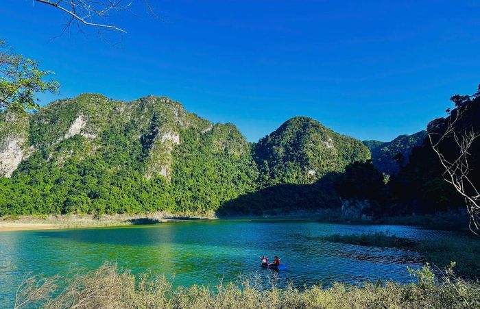 Đưa hạ tầng số đến với người dân, để những bản làng xa xôi không còn bị cách trở về thông tin.