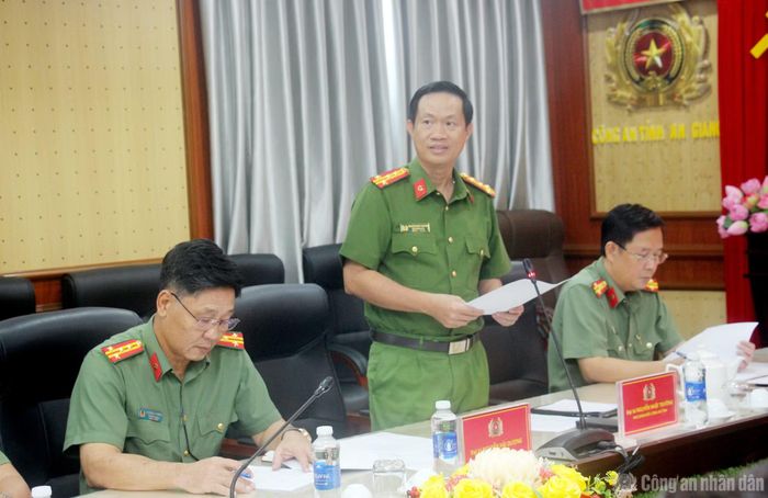 Đại tá Nguyễn Nhật Trường, Phó Giám đốc, Thủ trưởng Cơ quan CSĐT Công an tỉnh An Giang cung cấp thông tin liên quan chuyên án.