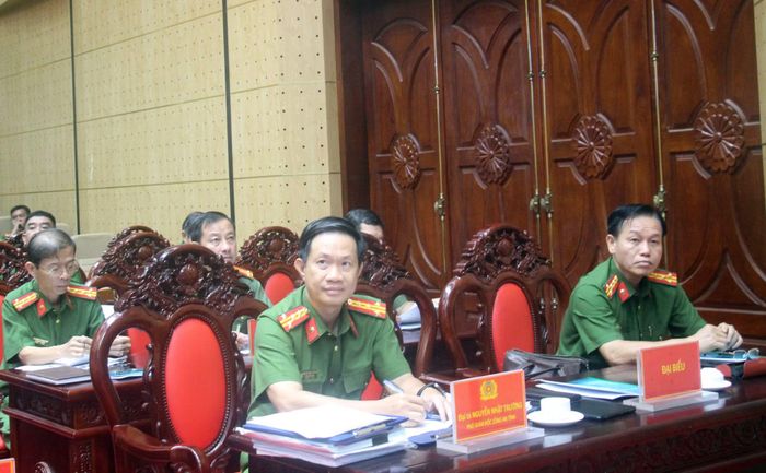 Các đại biểu dự hội thảo.