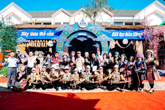 Hẹn gặp lại ở Ngày hội Văn hóa dân tộc Mông năm 2031, tại Cao Bằng. Ảnh: Thanh Huyền