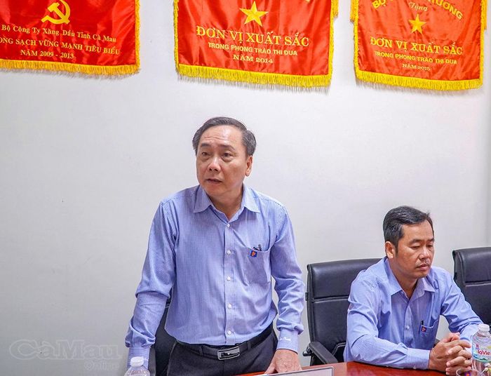  Ông Diệp Lâm Duy Phương, Chủ tịch kiêm Giám đốc Công ty TNHH MTV Petrolimex Cà Mau, báo cáo kết quả kinh doanh của đơn vị trong 9 tháng năm 2026.