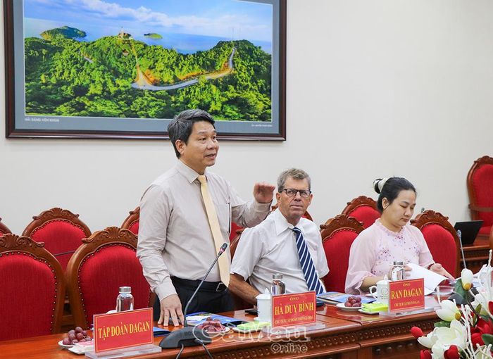  Ông Hà Duy Bình, Chủ tịch Tập đoàn VsionGlobal, thành viên Đoàn công tác của Tập đoàn Dagan (Israel), phát biểu tại buổi làm việc.