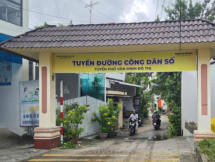  Mô hình “Tuyến đường công dân số” được triển khai tại tuyến đường Trần Văn Quý và Đường 30/4, khóm Hộ Phòng.