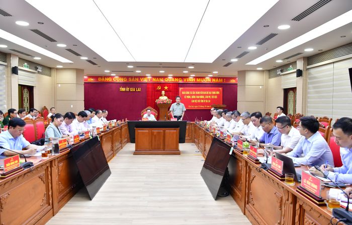 Quang cảnh buổi làm việc. Ảnh: XUÂN HỒNG