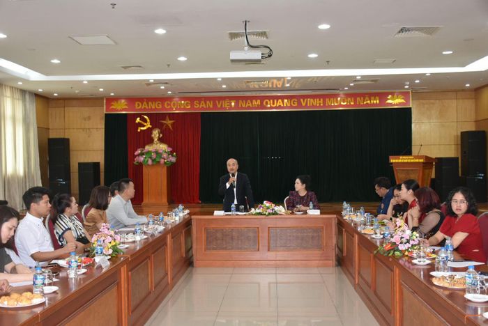 Ông Nguyễn Trung Kiên phát biểu tại buổi gặp gỡ đoàn Hiệp hội Doanh nghiệp Việt Nam tại Nhật Bản, thúc đẩy kết nối doanh nghiệp, thị trường và hợp tác đầu tư giữa hai nước. Ảnh: Ủy ban Nhà nước về người Việt Nam ở nước ngoài