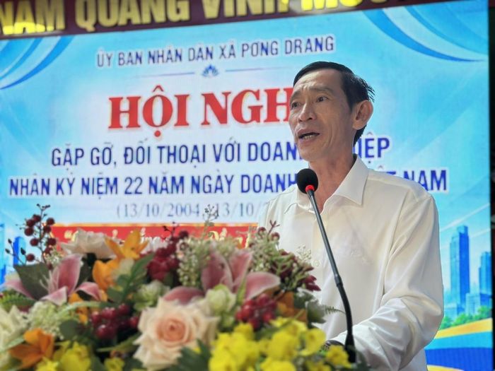 Ông Nguyễn Hải Đông, Bí thư Đảng ủy xã Pơng Drang, ghi nhận, biểu dương những đóng góp của đội ngũ doanh nghiệp, doanh nhân trên địa bàn. Đồng thời, khẳng định chính quyền xã luôn lắng nghe, đồng hành cùng doanh nghiệp, kịp thời nắm bắt, tháo gỡ khó khăn, vướng mắc, tạo môi trường đầu tư, kinh doanh thuận lợi để doanh nghiệp phát huy năng lực, khai thác hiệu quả tiềm năng.