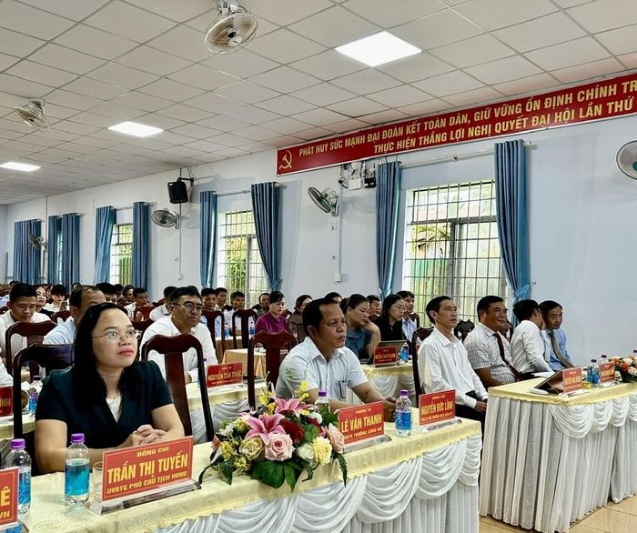 Các đại biểu tham dự hội nghị.