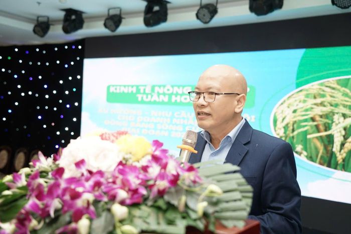 Thạc sĩ Nguyễn Duy Trung phát biểu tại diễn đàn