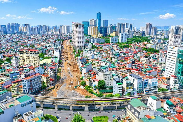 Công trường xây dựng dự án Vành đai 2,5 đoạn Cầu Giấy - Dương Đình Nghệ.