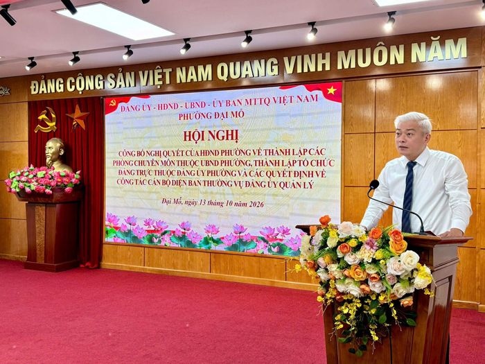 Bí thư Đảng ủy, Chủ tịch HĐND phường Đại Mỗ Mai Trọng Thái phát biểu chỉ đạo. Ảnh Trọng Hùng