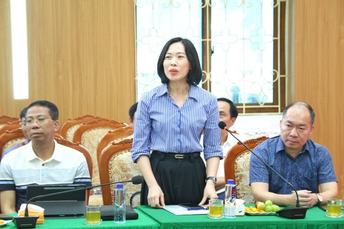 Các đại biểu thẳng thắn trao đổi về mô hình "xã, phường XHCN". Ảnh: Cao Kỳ