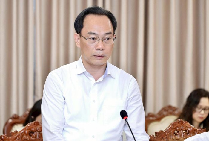 Bộ trưởng Bộ Giáo dục và Đào tạo Hoàng Minh Sơn phát biểu tại hội nghị. Ảnh: Moet