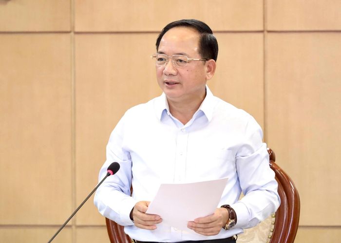 Ủy viên Bộ Chính trị, Bí thư Trung ương Đảng, Trưởng ban Tuyên giáo Trung ương Trịnh Văn Quyết, Trưởng đoàn giám sát nhấn mạnh các nội dung, yêu cầu, thời gian giám sát. Ảnh: Moet
