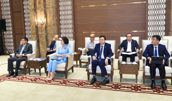Các đại biểu thành phố Hà Nội tại buổi làm việc. Ảnh: Quang Thái