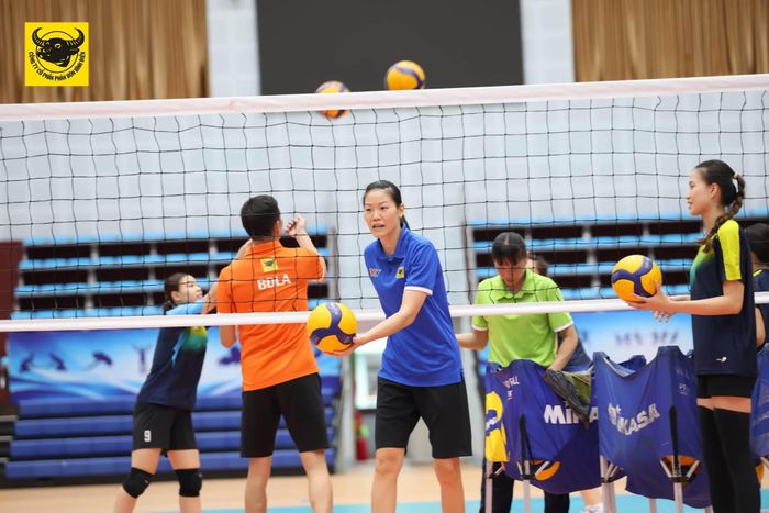 Câu lạc bộ VTV Bình Điền Long An chuẩn bị cho vòng 2. Ảnh: VTV Bình Điền Long An.
