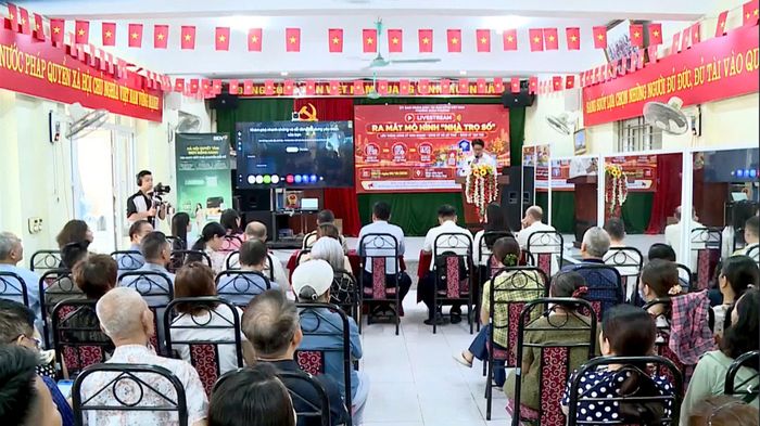 Mô hình “Nhà trọ số” nhằm hỗ trợ chủ nhà trọ, người thuê trọ tiếp cận và thực hiện các thủ tục hành chính trên môi trường điện tử. Ảnh: PV