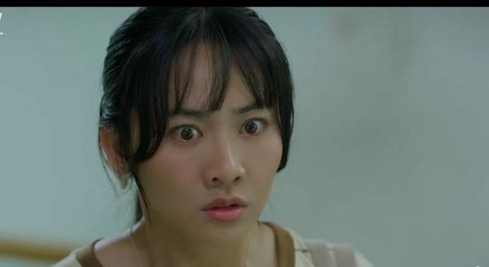 Phù Sa cảm thấy sốc khi biết về con người thật của Nghiệm. Ảnh VTV