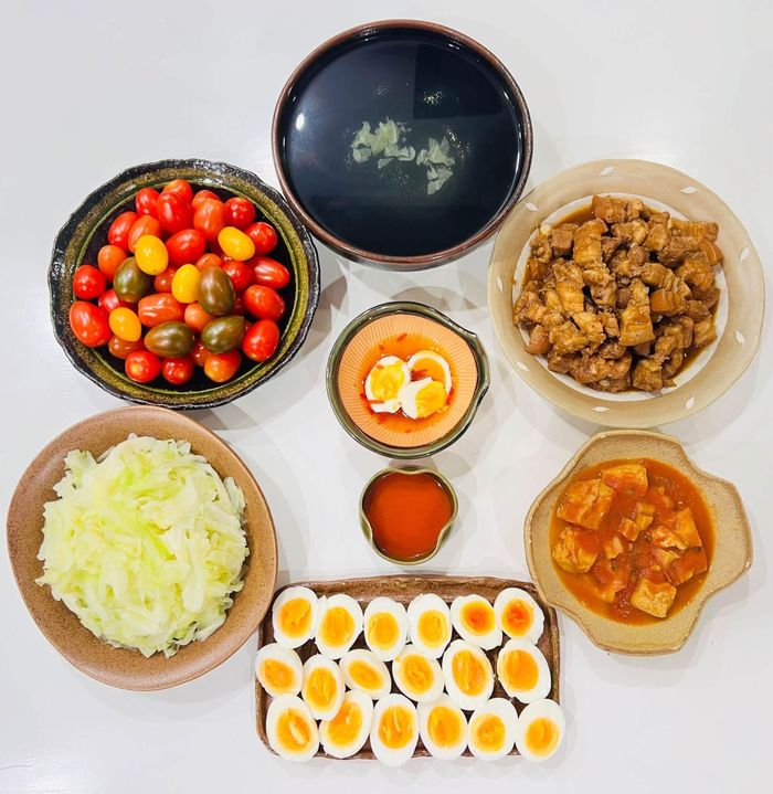 Những món ngon mỗi ngày trong bữa cơm nhà không cần quá cầu kỳ nhưng vẫn mang đến cảm giác gần gũi, thân thuộc.