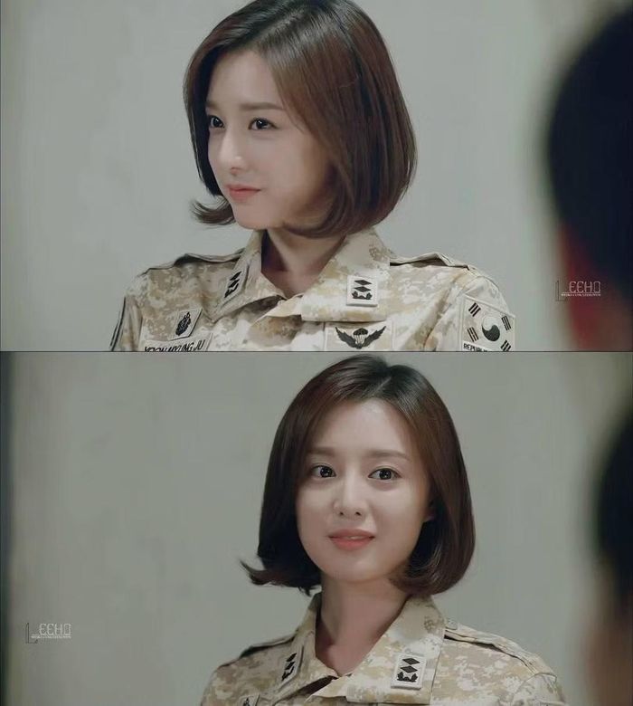 Kim Ji Won đã hai lần đóng vai bác sĩ.