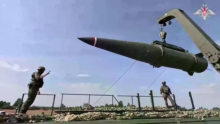 Thông tin sau đó sẽ được xử lý và truyền đến bộ chỉ huy quân sự nhằm đưa ra phản ứng phù hợp, nhưng có thể Nga đã tìm ra một cách thức nào đó tránh được sự theo dõi từ những con mắt ngoài không gian của Mỹ.