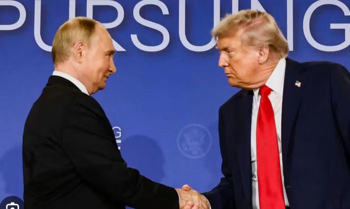 Phái đoàn Ukraine chỉ biết Tổng thống Trump dự định điện đàm với người đồng cấp Nga Vladimir Putin ngày 9/10 và có thể công bố quyết định liên quan đến các lệnh trừng phạt.