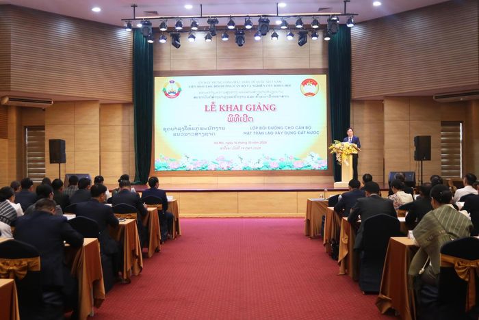 Quang cảnh buổi lễ.