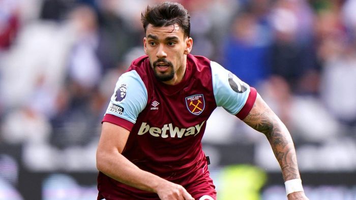  Khoảng cách tài chính với Premier League khiến nhiều CLB hạng dưới chấp nhận chi vượt khả năng để chạy đua thăng hạng. 