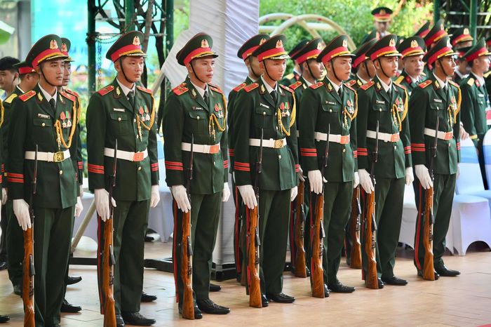 Sau lễ truy điệu tại Công viên Lê Thị Riêng, 731 hài cốt liệt sĩ được đưa về an táng tại Nghĩa trang Liệt sĩ TP.HCM, phường Long Bình. Theo phương án tổ chức, đoàn xe di chuyển từ công viên qua các tuyến đường Trường Sơn, Cách Mạng Tháng Tám, vòng xoay Dân Chủ, Điện Biên Phủ, cầu Sài Gòn, Võ Nguyên Giáp và Xa lộ Hà Nội trước khi đến nghĩa trang.