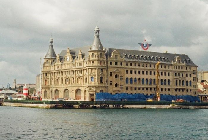 Istanbul là thành phố Hồi giáo đầu tiên tôi đặt chân đến.