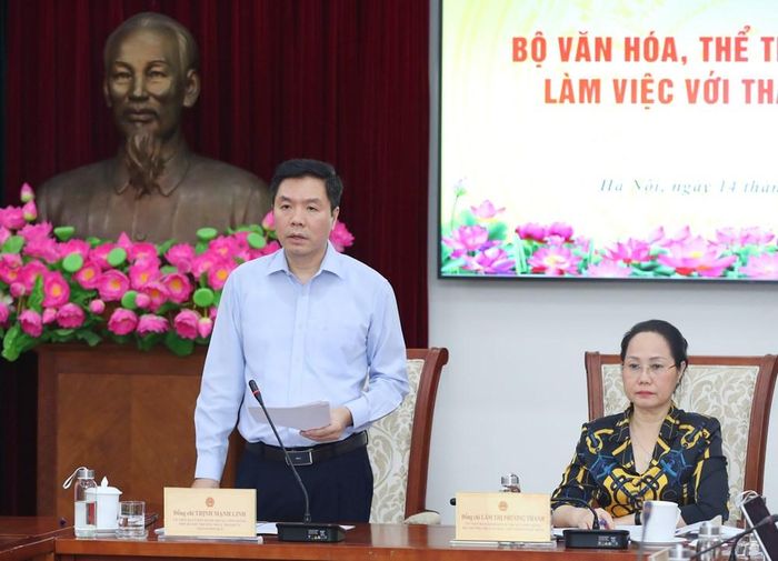 Phó Bí thư Thường trực Thành ủy Huế Trịnh Mạnh Linh phát biểu tại buổi làm việc