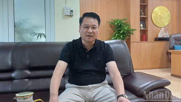 Đồng chí Nguyễn Quốc Trung, Bí thư Đảng ủy phường Tân Giang khẳng định, một số kiến nghị, đơn thư liên quan giải phóng mặt bằng còn tồn đọng sẽ tiếp tục được xem xét, đối thoại, giải quyết. (Ảnh: MINH TUẤN)