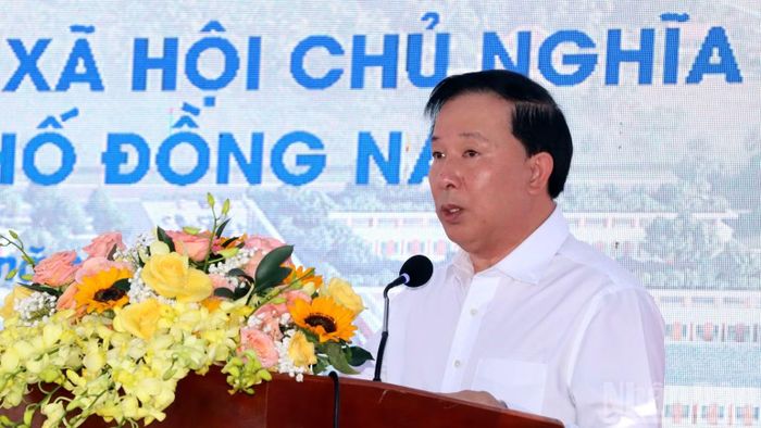 Chủ tịch Ủy ban nhân dân thành phố Đồng Nai Nguyễn Văn Út phát biểu tại buổi lễ. (Ảnh: THIÊN VƯƠNG)