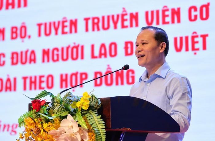 Phó Chủ tịch thường trực Ủy ban nhân dân thành phố Bắc Ninh Mai Sơn phát biểu tại hội nghị. (Ảnh NH)