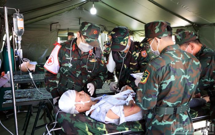Sau thời gian thực hành khẩn trương, các lực lượng tham gia đã hoàn thành nội dung chương trình diễn tập đúng kế hoạch, bảo đảm an toàn tuyệt đối. (Ảnh: THẾ ĐẠI)