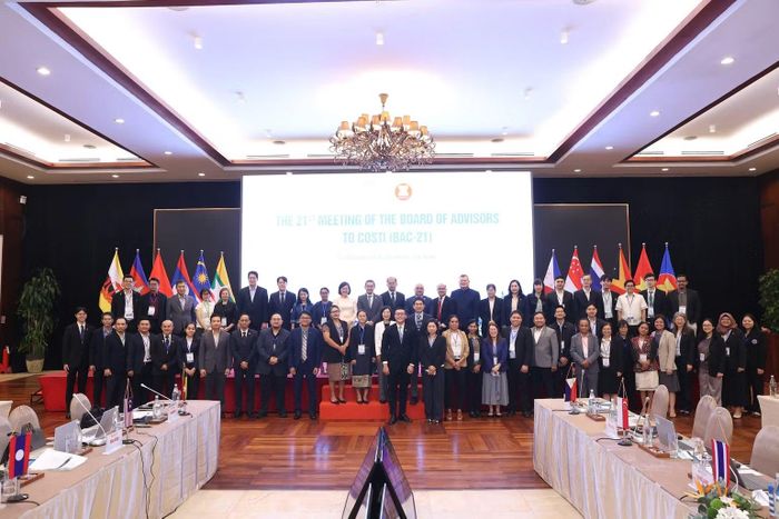 Các đại biểu chụp ảnh kỷ niệm. (Ảnh: Ban tổ chức)