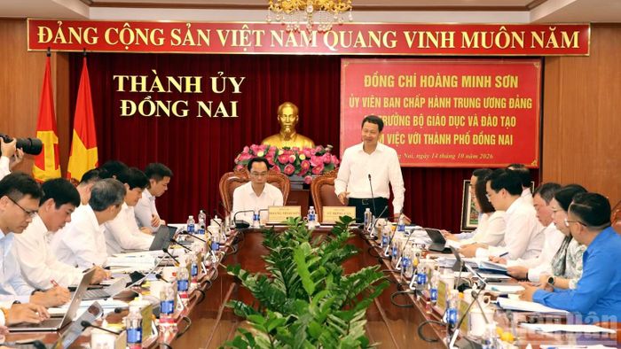 Quang cảnh buổi làm việc tại Thành ủy Đồng Nai. (Ảnh: Thiên Vương)