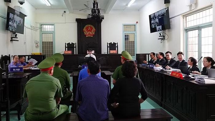 Phiên tòa xét xử ngày 13/10. (Ảnh: CTV)