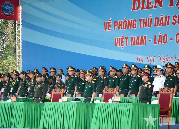 Đại tướng Phan Văn Giang, Đại tướng Khamliang Outhakaysone và Đại tướng Tea Seiha dự Diễn tập.