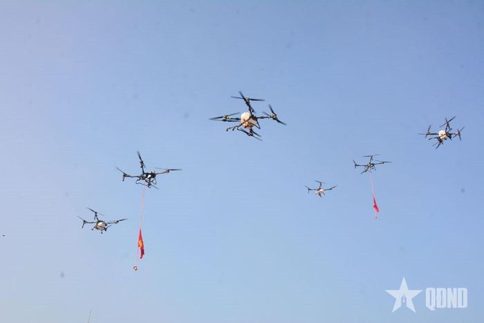 Vận hành thử nghiệm các thiết bị bay không người lái (UAV).