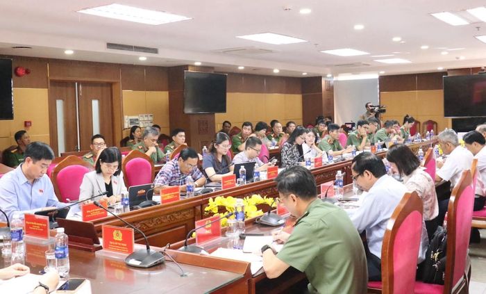 Đại biểu tham dự buổi làm việc