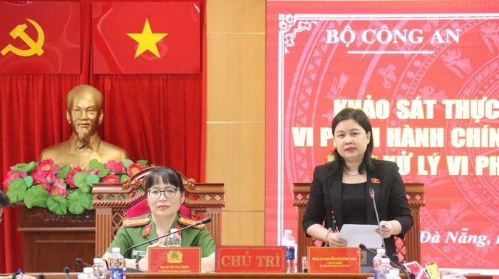 Đồng chí Nguyễn Phương Thủy- Phó Chủ nhiệm Ủy ban Pháp luật và Tư pháp của Quốc hội phát biểu khai mạc