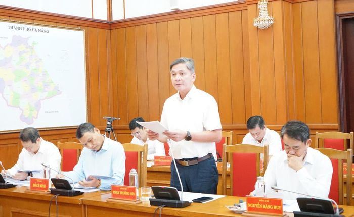 Các đại biểu phát biểu tại buổi làm việc