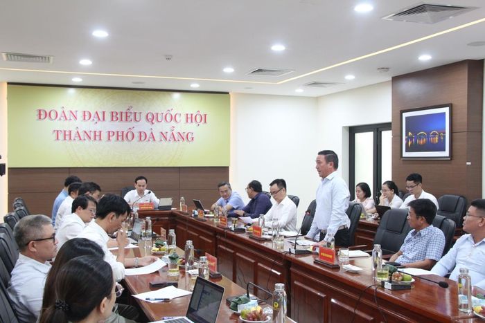 Đại diện doanh nghiệp nêu ý kiến tại hội nghị