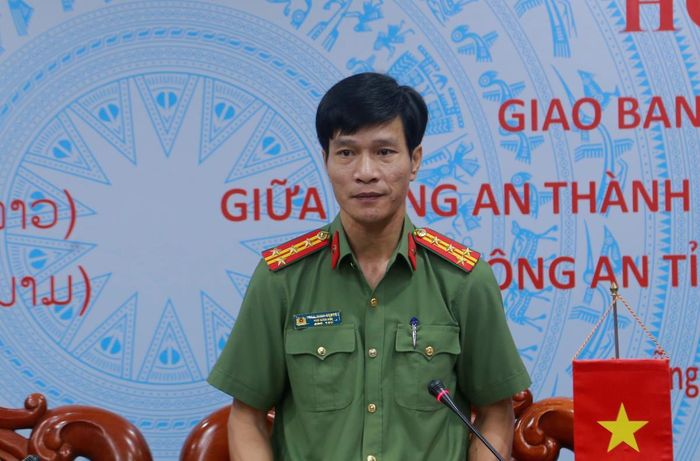 Đại tá Trần Minh Nguyên phát biểu tại hội nghị