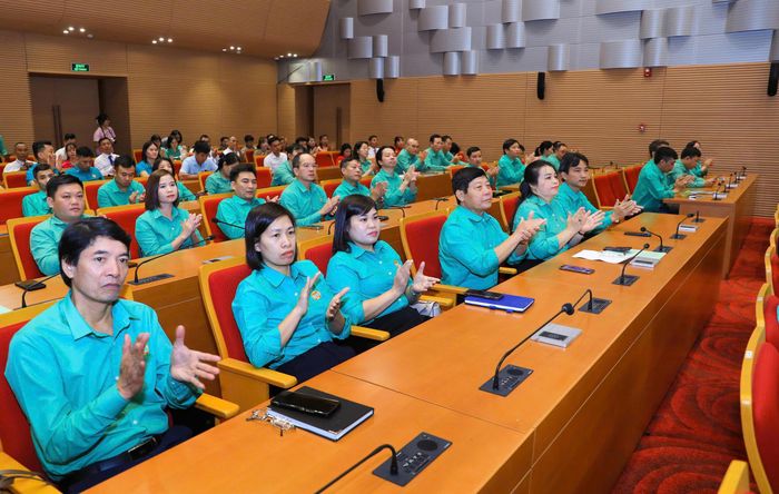  Các đại biểu tham dự Hội nghị đối thoại giữa Chủ tịch UBND thành phố với nông dân Thủ đô năm 2026. Ảnh: VIẾT THÀNH 