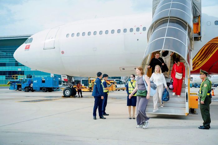 Trong 9 tháng năm 2026, mạng lưới 22 cảng hàng không do ACV quản lý phục vụ 94,1 triệu lượt hành khách, tăng 8,6% so với cùng kỳ năm 2025. Ảnh: ACV