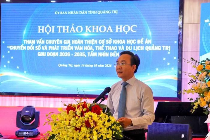 Ông Hoàng Xuân Tân, Phó Chủ tịch UBND tỉnh phát biểu khai mạc hội thảo.