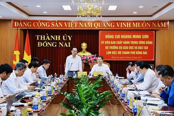 Toàn cảnh buổi làm việc giữa Bộ GD&ĐT và lãnh đạo TP Đồng Nai.