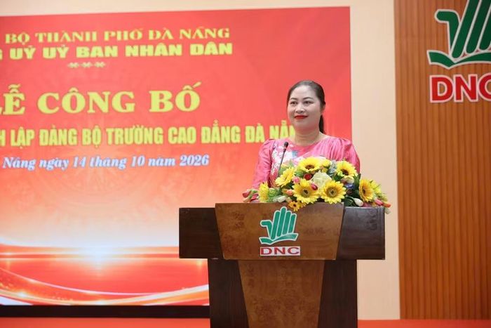 PGS.TS Vũ Thị Phương Anh, Phó Bí thư Phụ trách Đảng ủy, Quyền Hiệu trưởng Trường Cao đẳng Đà Nẵng.
