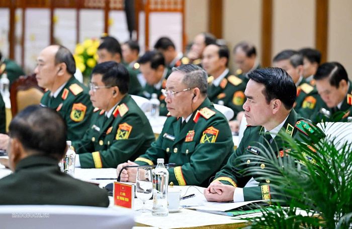 Các đại biểu đoàn Việt Nam. (Ảnh: Nguyễn Hồng)